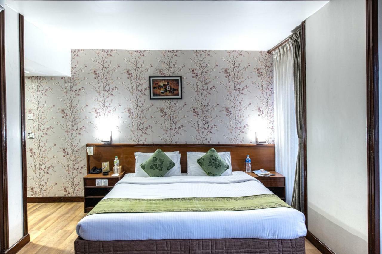 Hotel Nirvana Bhairāhawā Eksteriør billede